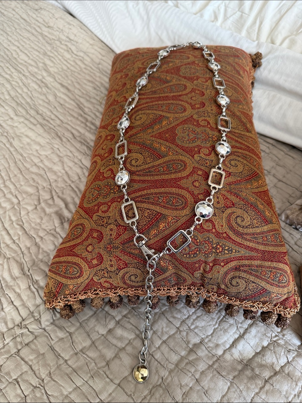 Silver-Tone Chain Belt large Faceted gold and silver Bead Accents reversible